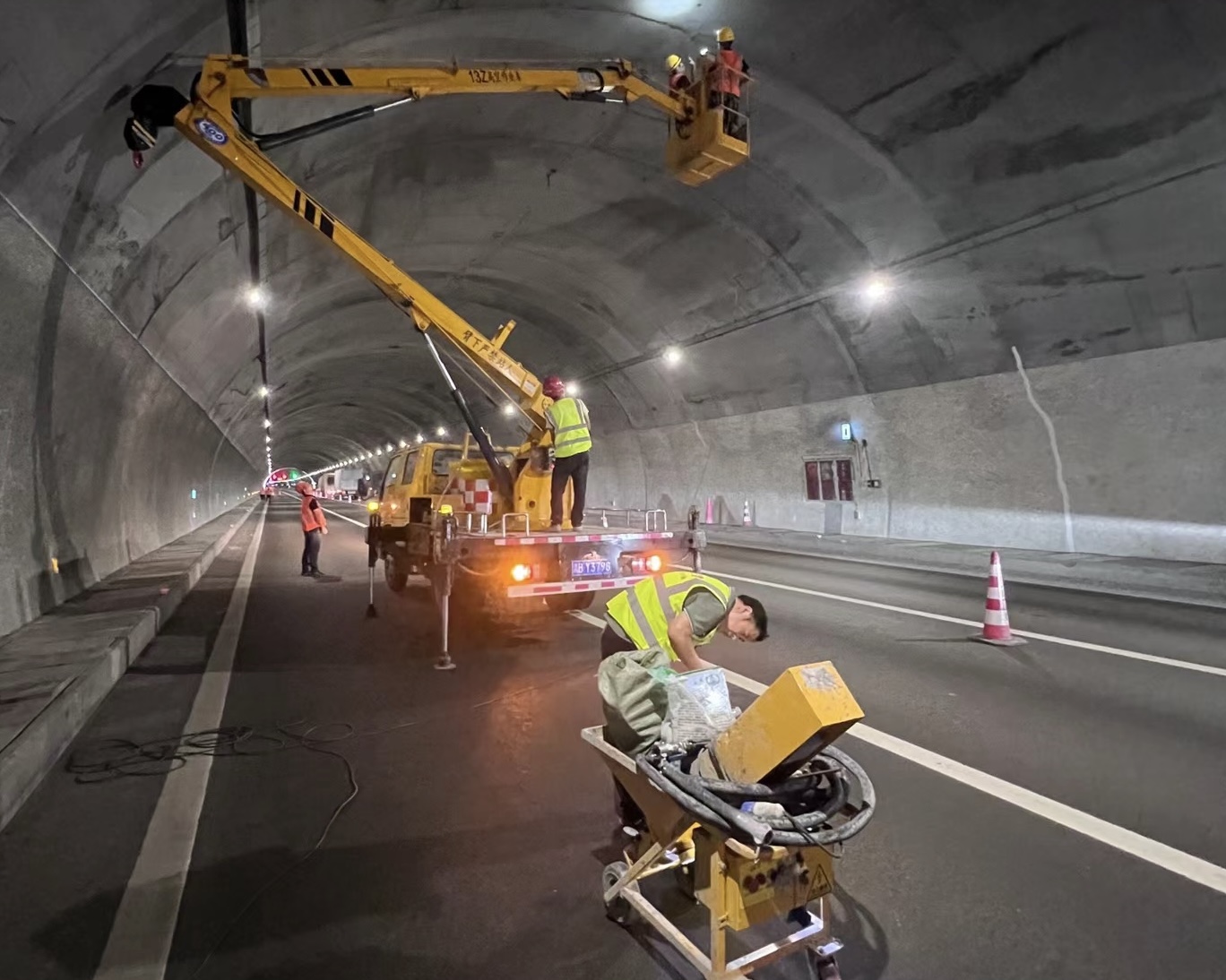 宜宾市公路注浆施工揭秘：技术与应用